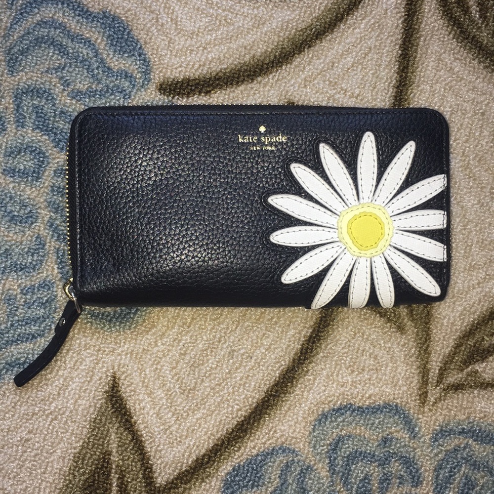 Kate Spade Black Leather Embroidered Daisy Wallet